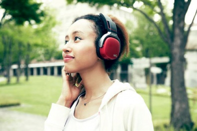 Nghe nhạc theo phong cách mới với Sony Walkman WH